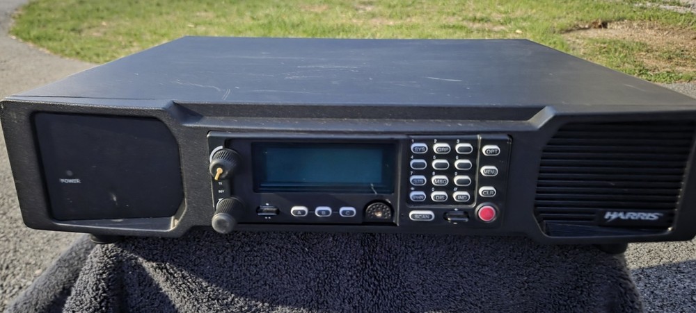 Harris/Macom Desk Top Station CS700 With 2 upright mics
