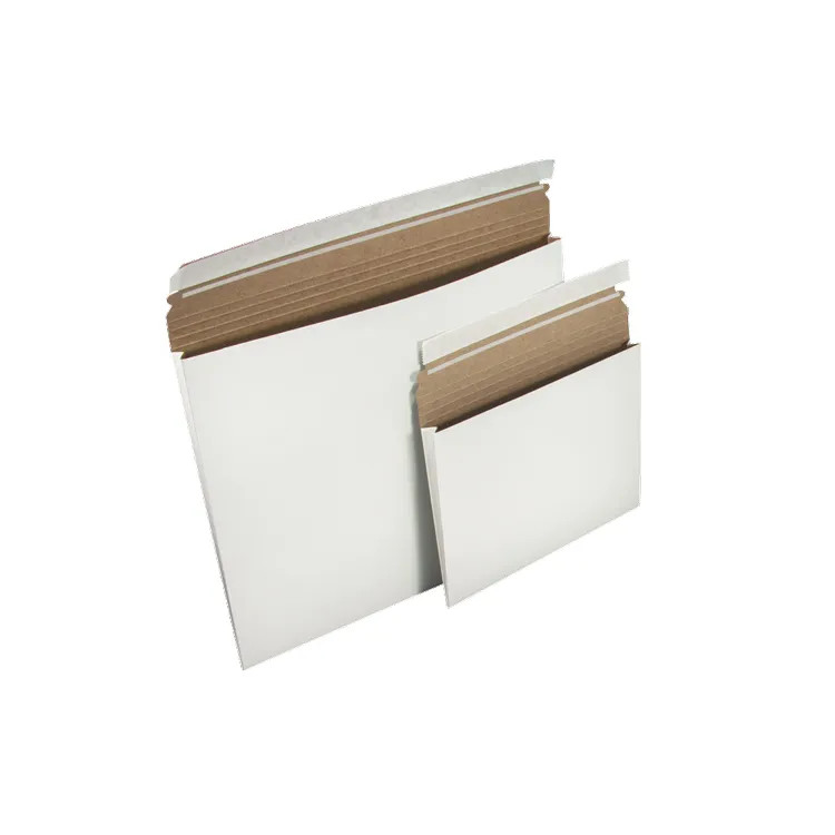 White Stayflats® Gusseted Mailer 17 x 14 x 1″