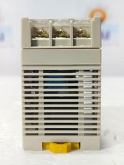 OMRON S82K-00705 INPUT 100-240VAC TO OUTPUT 5VDC 1.5A SWITCHING POWER SUPPLY