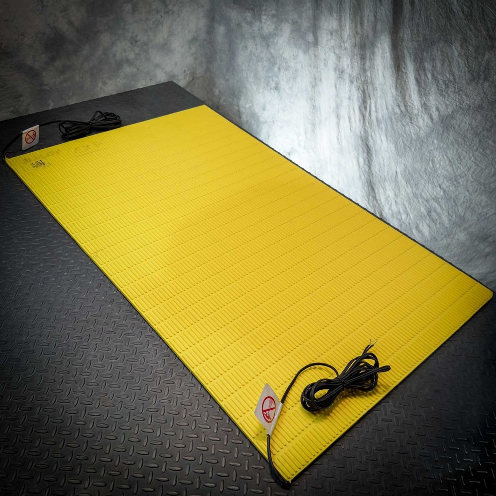 Allen-Bradley 440F-M1626BYNN MatGuard Safety Mat, 800mm x 1300mm, Unused