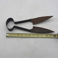 Vintage Antique Metal Shears Long Wool Sheep Goat Scissors Farm Ranch Tool