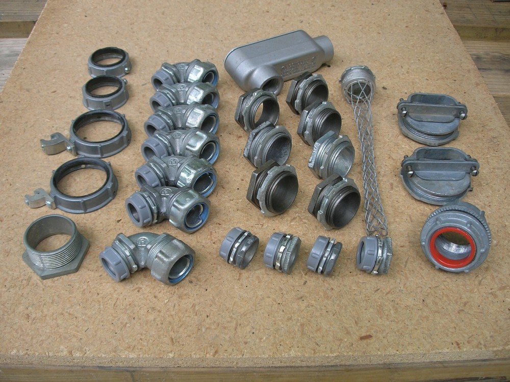 1 Lot of New Electrical Fittings-Random types and sizes -See list in description