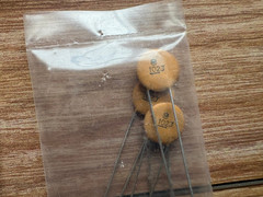 Ceramic capacitors – Various values and voltages (for hobbyists)