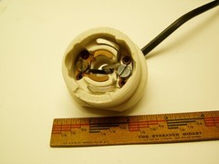 Leviton porcelain quick dis-connect for Abolite HID ballast housing