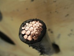 Free Ship, USA Made, 75′ 2/0 AWG Southwire Stranded Copper XHHW-2 Wire Black