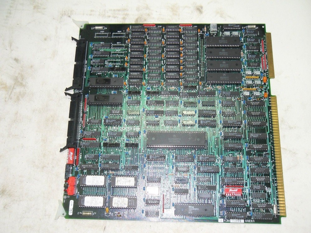 1 ADEPT TECHNOLOGY 10300 16600 REV P CONTROLLER BOARD