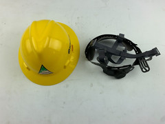 MSA V-Gard Slotted Full Brim Hard Hat w/ Fas-Trac III Suspension – Yellow