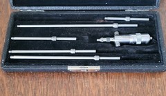 Vintage L. S. Starrett No. 124 Inside Micrometer Set w/(6) Rods (2-8″) & Case