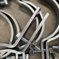 Lot of 30 B-Line Series B3373-4ZN 4 Inch Zinc Plated Riser Clamp
