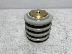 Meister International 70190 Porcelain Bus Insulator 7.5kV 3.5″ Dia. x 3.5″ Tall
