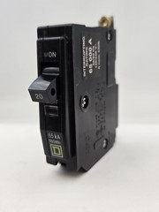 Square D Bolt On QHB120 Circuit Breaker QOB120 65KA 20A 1P 120/240V