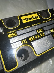 Parker D1VA1BN 70 Hydraulic Valve D1VA1BN70 It Is New In Open Bag No Box