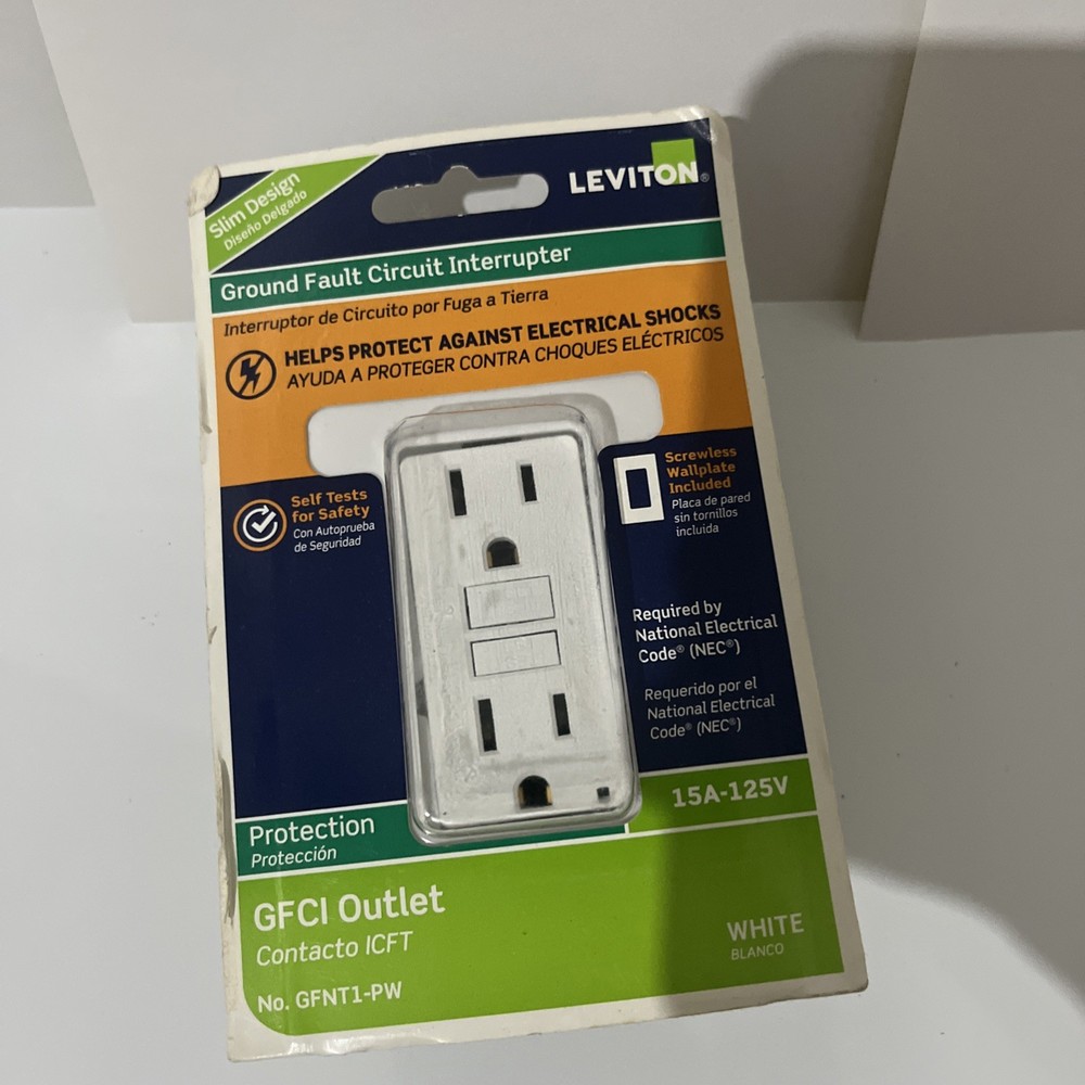 Leviton Fault Circuit Interrupter GFCI Outlet 15-125V (A12) Slim
