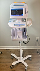 Welch Allyn Connex Patient Vital Signs Monitor- VSM6000 with new battery & stand