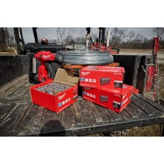 Milwaukee 1-3/4 in. 9-Gauge Galvanized Staples for M18 FUEL Stapler (960/Box)
