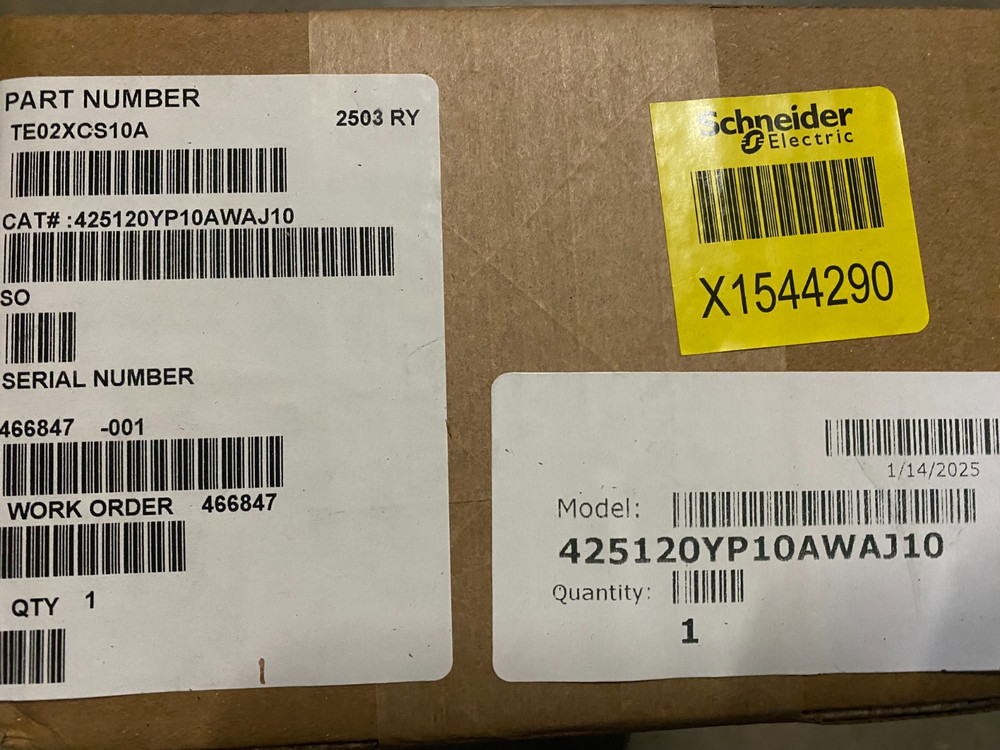Schneider Electric 425120YP10AWAJ10 Surge Suppressor; 120/208V; 3-Phase