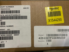 Schneider Electric 425120YP10AWAJ10 Surge Suppressor; 120/208V; 3-Phase