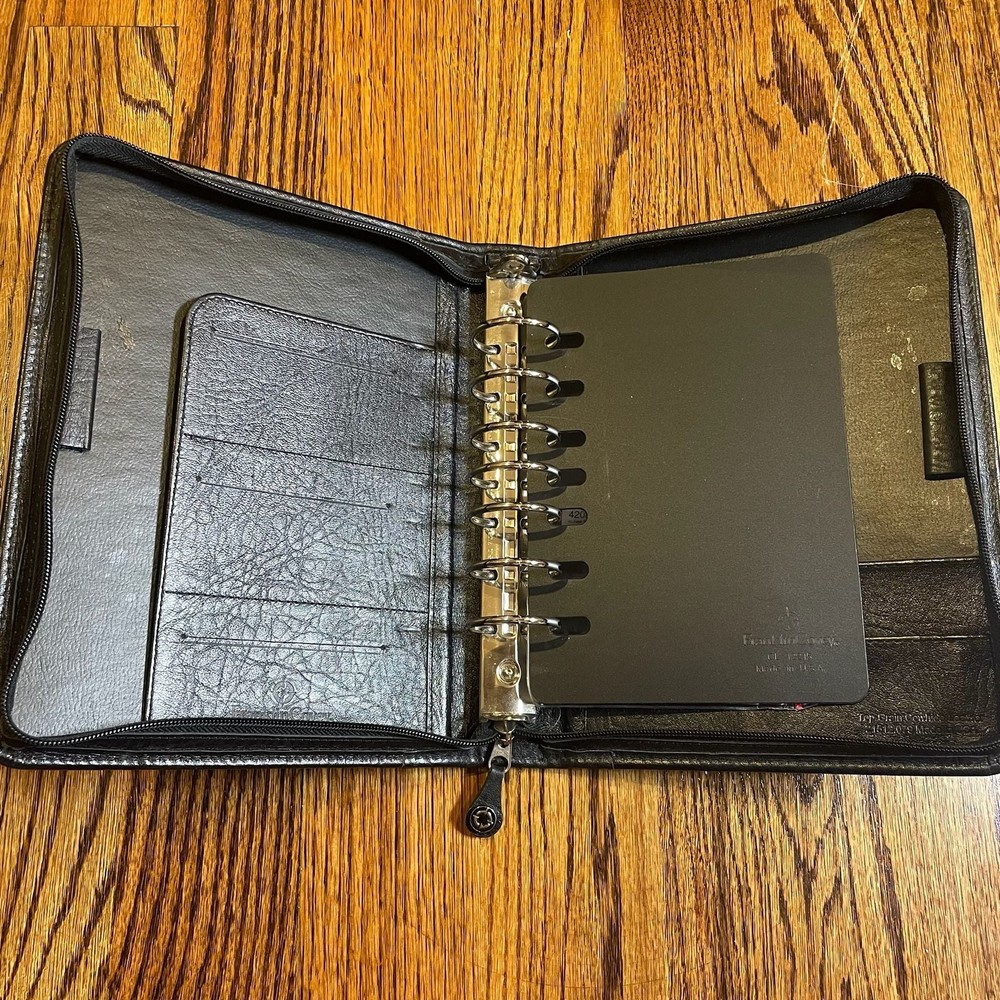 Franklin Covey Top Grain Cowhide Leather 7-Ring Zipper Planner Organizer