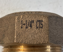 AY McDonald (1-1/4″ CTS) Tough Tube Coupling straight compression