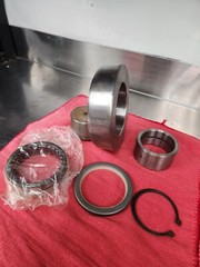 DRESSER/INTERNATIONAL NEW DESIGN 412-412B SCRAPER FLOOR ROLLER W/BEARING