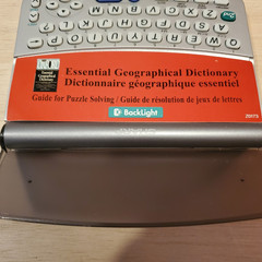 Sharp Electronic Dictionary and Thesaurus French English PWE-260 Good Working