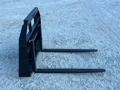 42″ Long 2,200 Pound Pallet Forks Attachment Fits Kubota Toro Mini Skid Steer