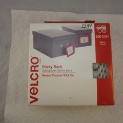 VELCRO Brand Hook and Loop Fastener Coins 3/4 Inch White Pack of 200