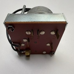 Deltrol Controls Time Delay Relay HK25MJ152 172-0A 115V DPDT Bolt-On Panel