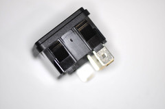 Qualtek 723W‑X2/04 Snap‑In Fuse Holder Power Inlet – Lot of 10 – New NOS