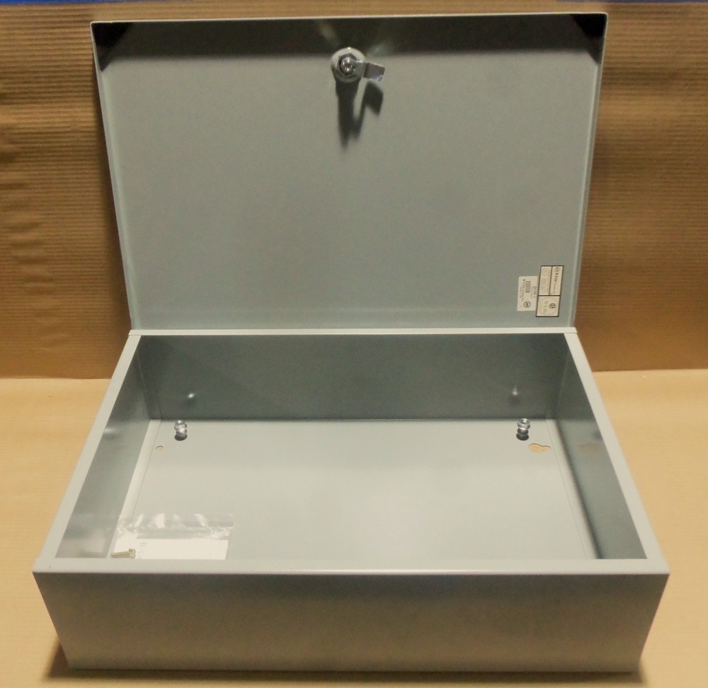 NEW COOPER B-LINE SYSTEMS 24166-1 NEMA 1 INDOOR STEEL ENCLOSURE 24x16x6 24″ AK