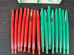 Lot of 2 Vtg 1980 Paper Mate FLAIR Pens Red & Green Felt Tip Point-Guard NOS USA