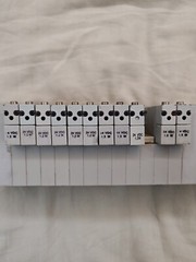 NUMATICS 239-1092 – 11 VALVES INCLUDED