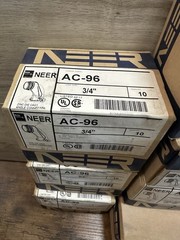 Lot of 100 NEER AC96 3/4 Inch Die Cast Conduit Connectors New NOS