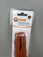 Hobart 300 Amp Electrode Holder with Spring-Loaded Jaws! Rods Up To 1/4″ #770027