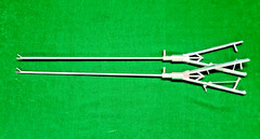 2pc Laparoscopic V-Shape Needle Holder Curved Jaw 5mmx330mm Reusable Instruments