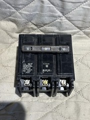 Siemens, Q330, Circuit Breaker, 30 Amps, 3 Poles, 240 V READ INFO SHIPS FREE