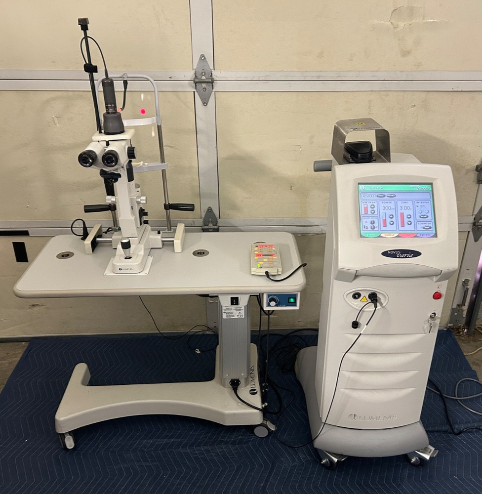 Lumenis Novus Varia Tricolor Ophthalmic Laser paired with SL950LM Slit Lamp 1000