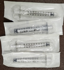 BD Syringe 1ml Luer-Lok tip Pack of 50 #309628 Brand New
