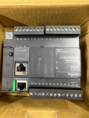 Schneider Electric TM221CE24T Modicon Controller M221-24IO Relay Ethernet Module