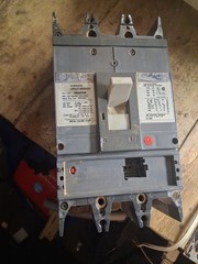 GE SGHA36AT0400 Hi-Break Circuit Breaker 400A 600V 3P 3PH SGHA SRPG400A Plug