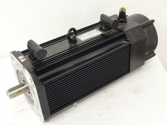 238495 New-No Box; Lenze MCA17N17-RS0B0 Servo Motor; 5.1HP; 390V; 1680 RPM