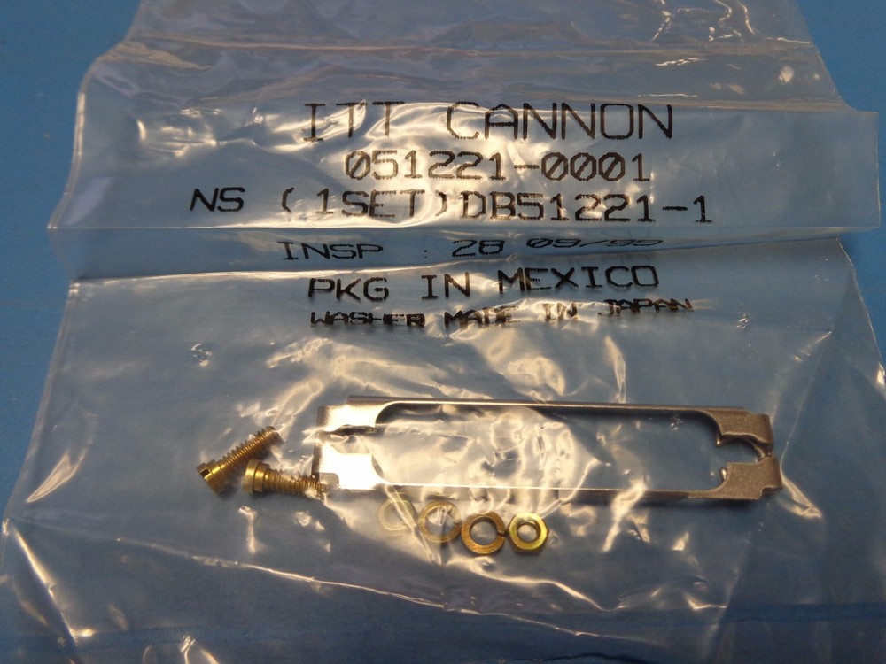 (1) ITT CANNON DB51221-1 D-SUB DSUB SLIDING LOCK RETAINER 051221-0001 SIZE 25
