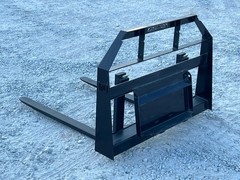 42″ Long 2,200 Pound Pallet Forks Attachment Fits Kubota Toro Mini Skid Steer