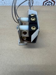 United Electric Controls Company E55S-15913 Temperature Controller