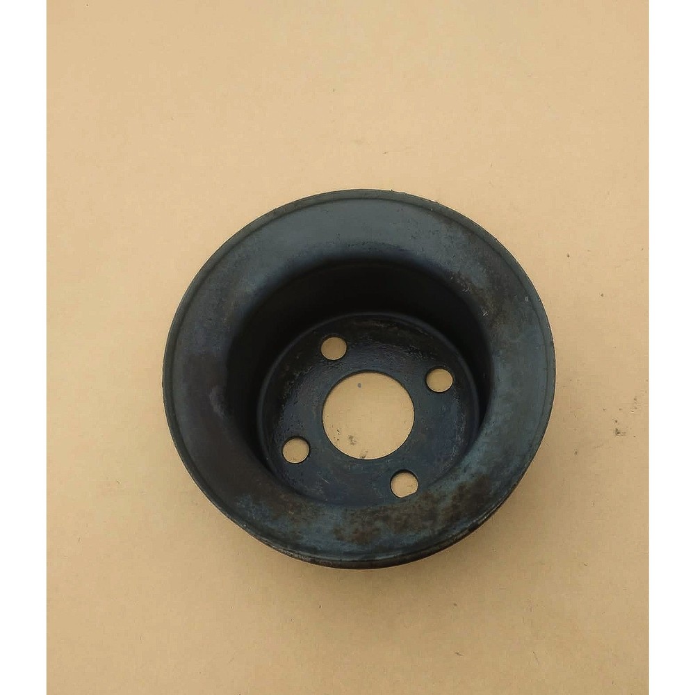 Kubota D722-E Fan pulley 25-34300-00 Used (970)