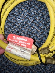 Robinair 31096 1/4″ Premium Refrigerant Charging Hose – 96″ Long, Yellow NOS