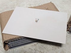 Magna Visual PH-250 magnetic picture hanger, beige, 6″x9″, capacity 250 lbs
