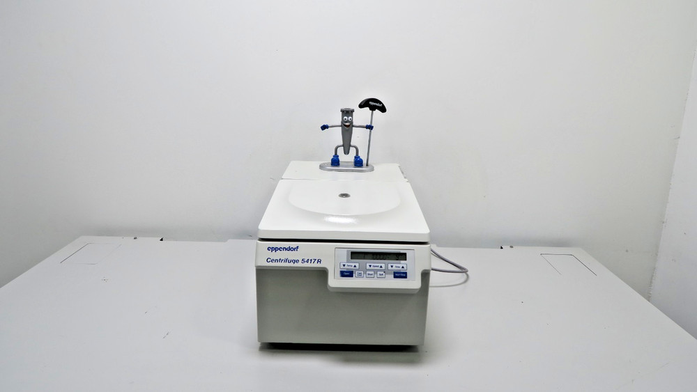 Used Eppendorf 5417R Refrigerated Centrifuge with FA-45-30-11 Fixed Angle Rotor