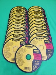 DEWALT DW 8062 4 1/2″ X .045″ X 7/8″ Thin Cut Off Wheels 100 Pack