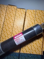 8 Fusetron FRS-R-100 600V 200,000 Amp Fuses. New old stock in box